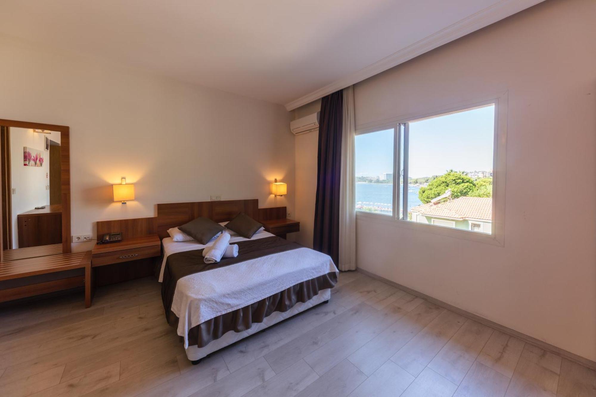 Melis Hotel Кушадасы Экстерьер фото